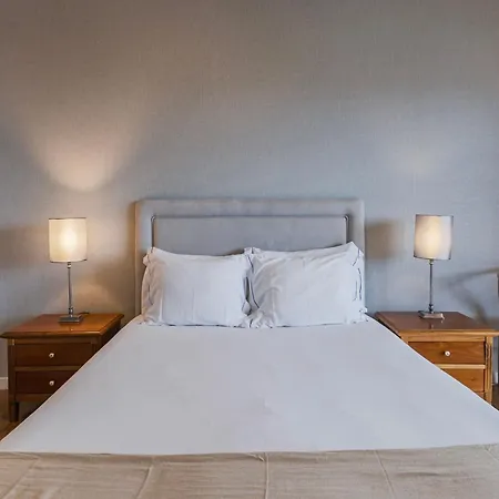 Royal 3bdr With Balcony & River View By Lovelystay Apartmán *