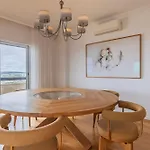 Appartamento Royal 3bdr With Balcony & River View By Lovelystay Lisbona
