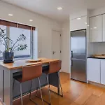 Royal 3bdr With Balcony & River View By Lovelystay Appartamento *