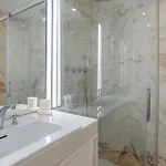 Appartamento Royal 3bdr With Balcony & River View By Lovelystay