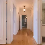 Royal 3bdr With Balcony & River View By Lovelystay Appartamento