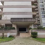 Royal 3bdr With Balcony & River View By Lovelystay Appartamento Lisbona