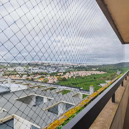Royal 3bdr With Balcony & River View By Lovelystay Апартаменти Лісабон