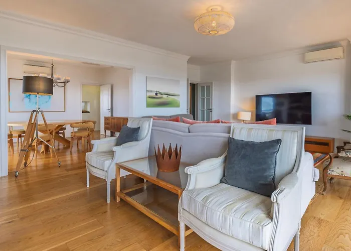 Royal 3bdr With Balcony & River View By Lovelystay Lisboa