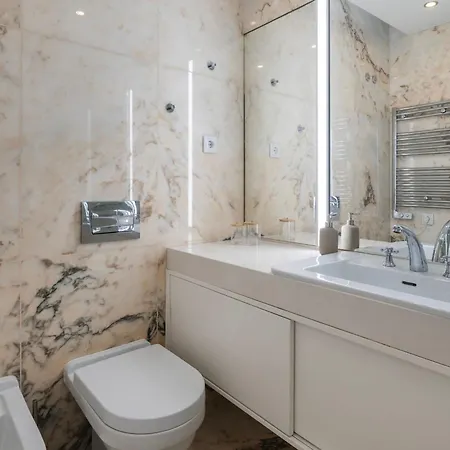 Apartamento Royal 3bdr With Balcony & River View By Lovelystay *