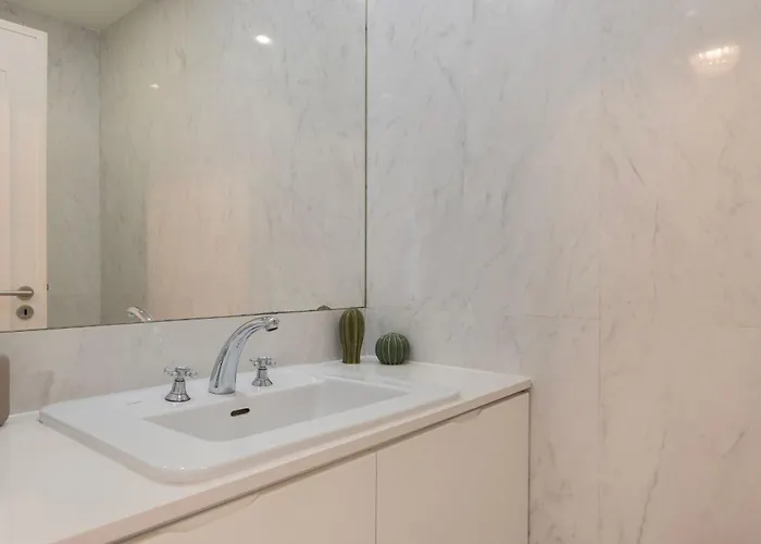 Apartament Royal 3bdr With Balcony & River View By Lovelystay Lizbona