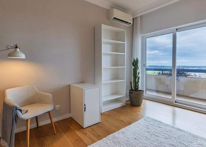 Royal 3bdr With Balcony & River View By Lovelystay * Lisboa